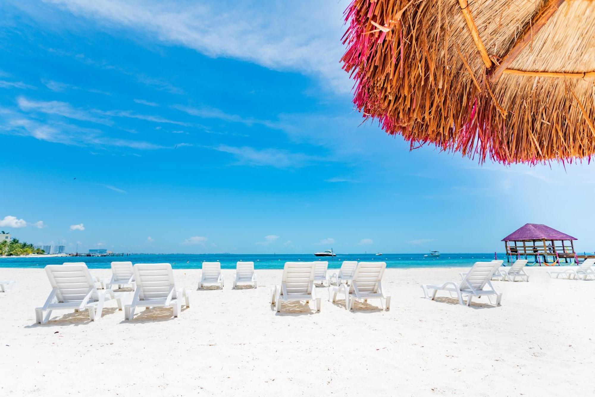 Oasis Palm Hotel Cancun Exterior photo