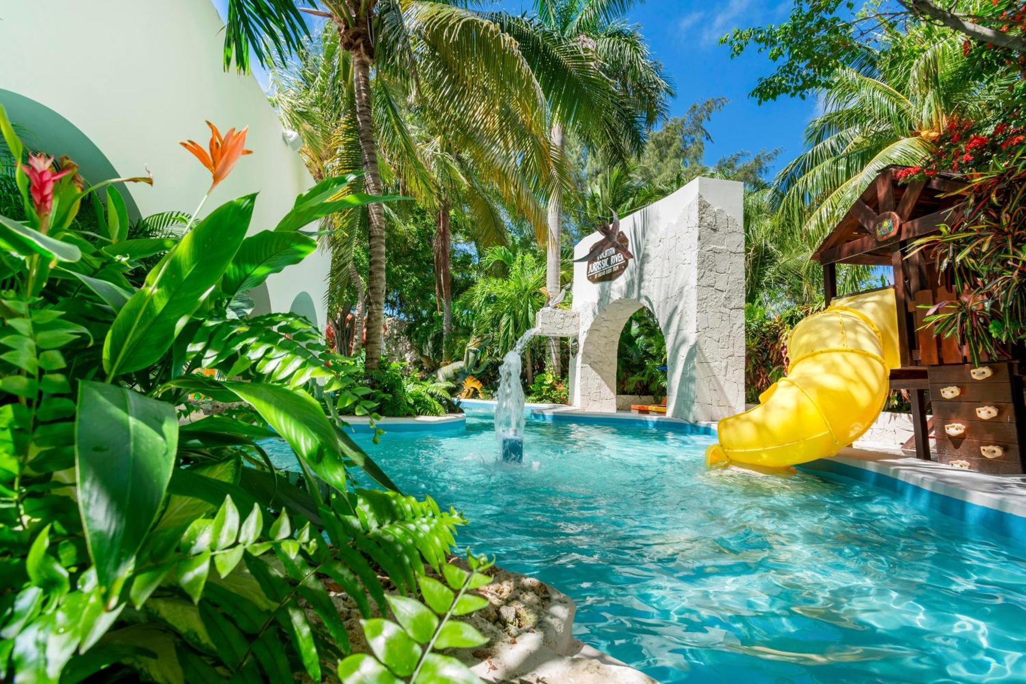 Oasis Palm Hotel Cancun Exterior photo